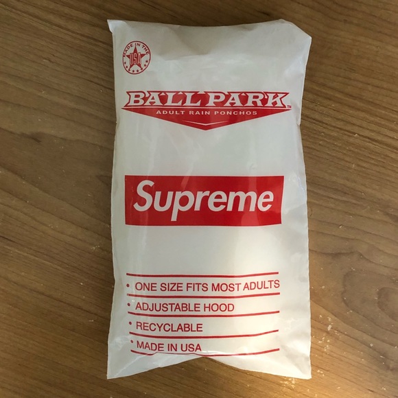 Supreme 2020 ballpark rain poncho - Picture 2 of 3